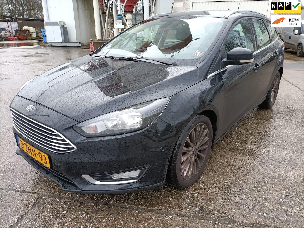 Ford Focus Wagon - 1.0 Titanium Edition Lift Export - AutoWereld.nl