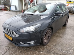 Ford Focus Wagon - 1.0 Titanium Edition Lift Export