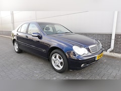 Mercedes-Benz C-klasse - 180 K. Amice SEDAN, AUT, CLIMA