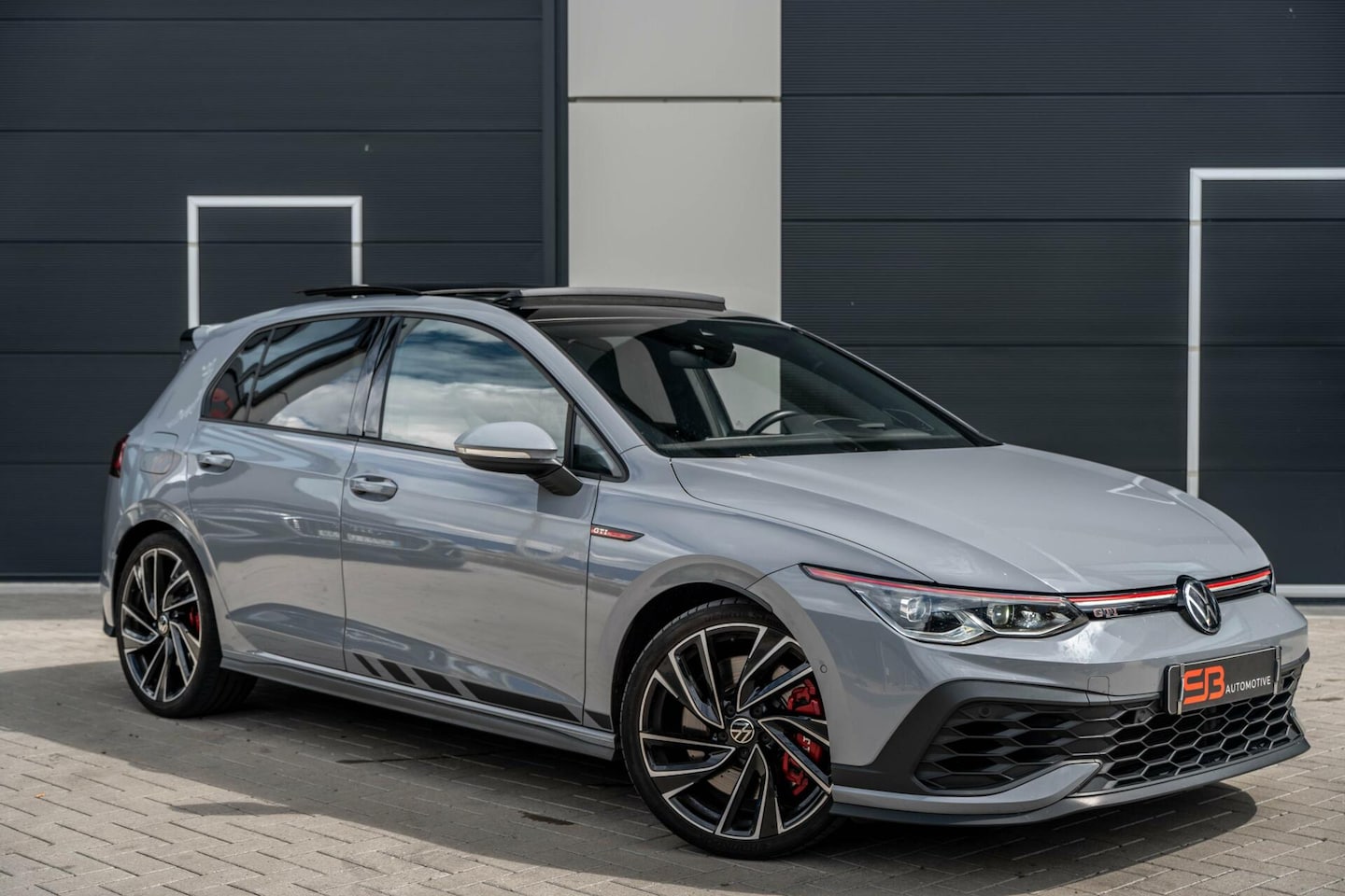 Volkswagen Golf - 2.0 TSI GTI Clubsport Nurburg|IQ|Pano|BOMVOL - AutoWereld.nl