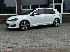 Volkswagen Golf - 2.0 GTI AIRCO/CAMERA/MF-STUUR