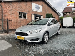 Ford Focus Wagon - 1.0 Trend Edition ( Airco + Trekhaak + Elektrische ramen )