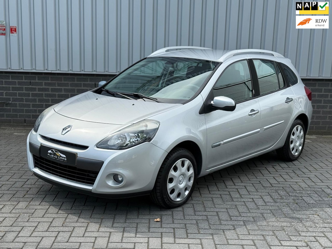 Renault Clio Estate - 1.2 TCE Dynamique |Airco|CruiseCtrl|Navigatie| - AutoWereld.nl