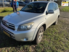 Toyota RAV4 - 2.2 D Executive Export