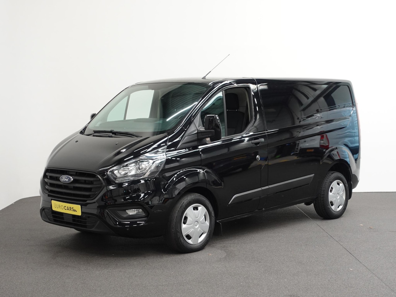 Ford Transit Custom - 131pk Automaat L1H1 Parkeersensoren Cruisecontrol Airco Euro6 Bluetooth - AutoWereld.nl