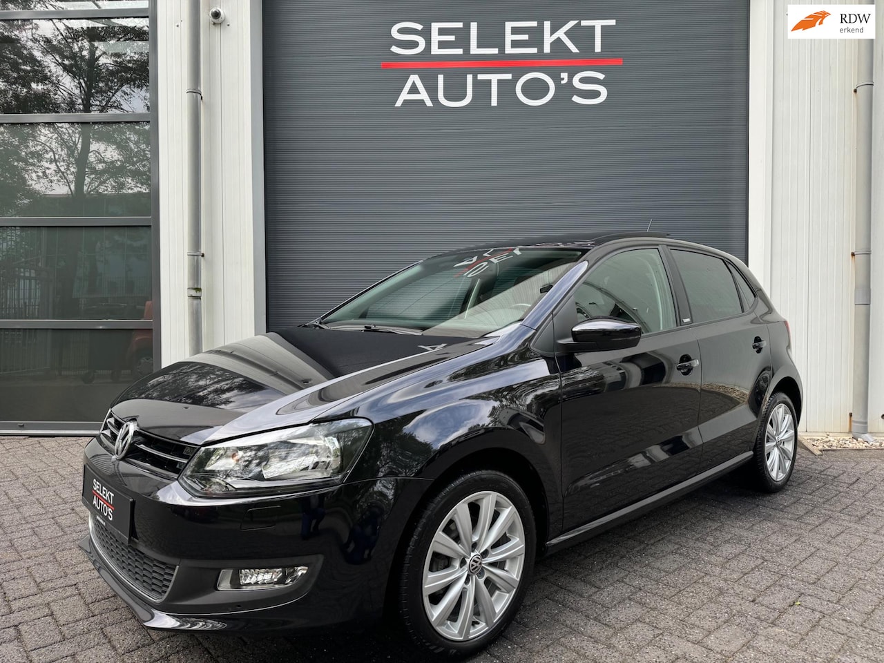Volkswagen Polo - 1.4-16V Style Panoramadak/Airco/Navigatie/Stoelverwarming/RNS 310/PDC/Elekt Ramen/Elekt Sp - AutoWereld.nl