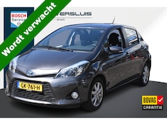 Toyota Yaris - 1.5 Full Hybrid Dynamic Navigatie | Climate | Camera | 100% onderhouden | 12 mnd BOVAG gar