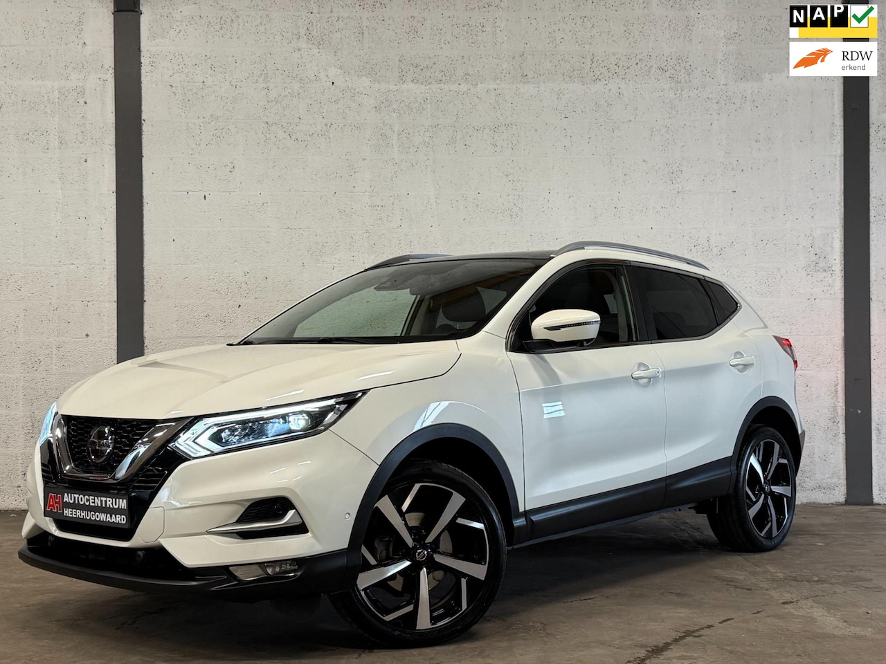 Nissan Qashqai - 1.3 DIG-T Tekna Pano|360|LED|Carplay|Navi|Dealer Onderhouden !! - AutoWereld.nl