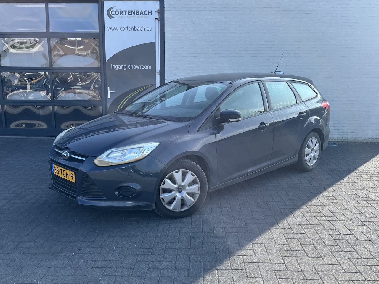 Ford Focus Wagon - 1.6 TDCI ECOnetic Lease Trend | Trekhaak | Cruise control | Airco | start/stop | - AutoWereld.nl