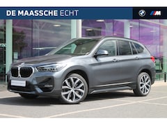 BMW X1 - sDrive20i High Executive Sport Line Automaat / Panoramadak / Trekhaak / Sportstoelen / Ach