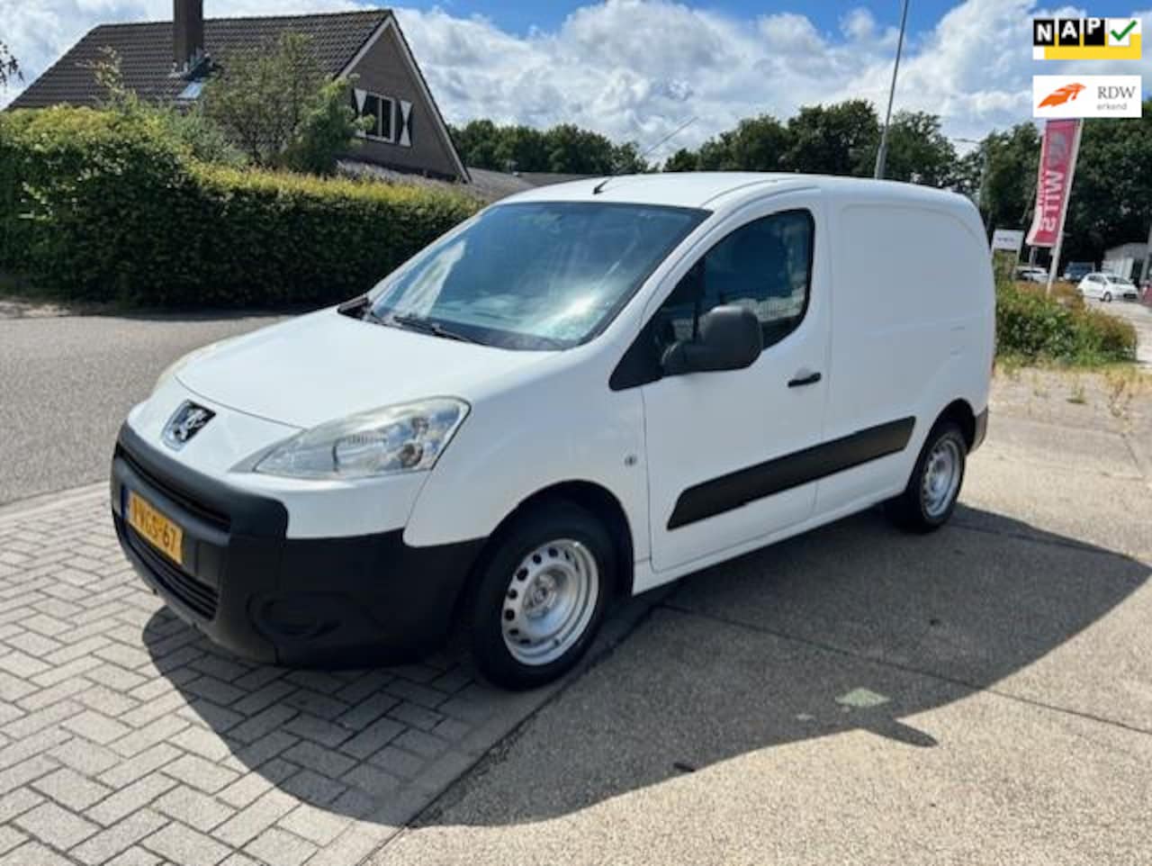 Peugeot Partner - 120 1.6 HDI L1 XR 120 1.6 HDI L1 XR - AutoWereld.nl