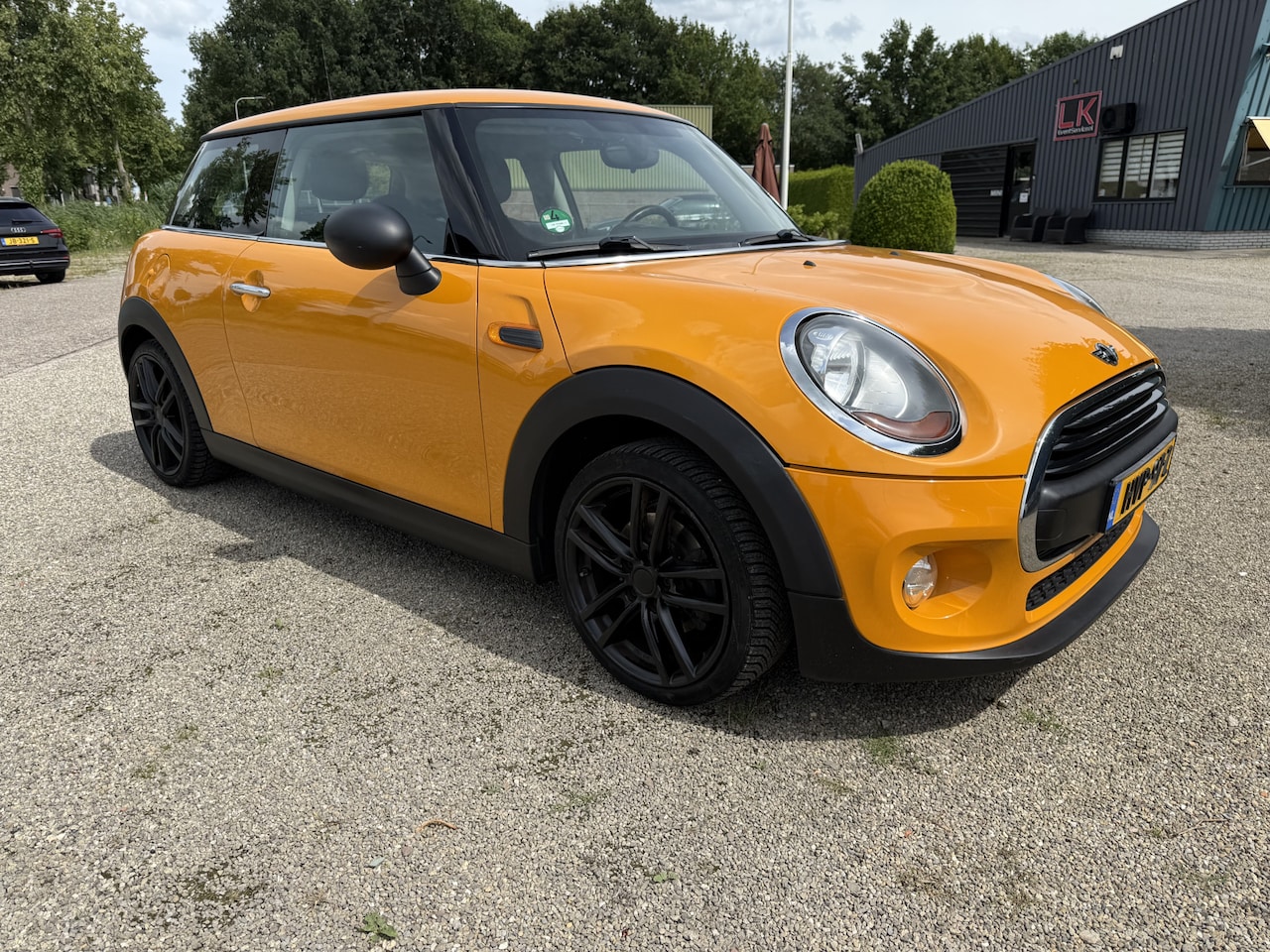 MINI One - Mini 1.2 Salt 102 Pk ! Airco,Lm velgen,stoelverw ! - AutoWereld.nl
