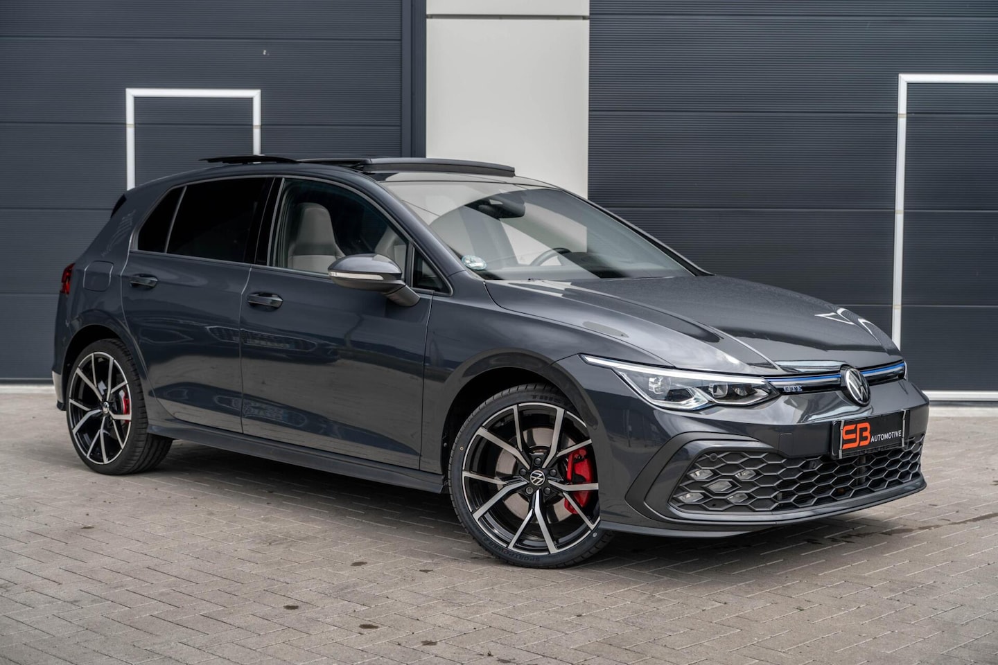 Volkswagen Golf - 1.4 GTE 245PK|Headup|Leder|Massage|Pano|FULL - AutoWereld.nl