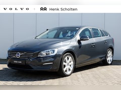 Volvo V60 - 2.0 T4 Momentum Stoelverwarming | Trekhaak | Dealeronderhouden | Lederen bekleding | Autom