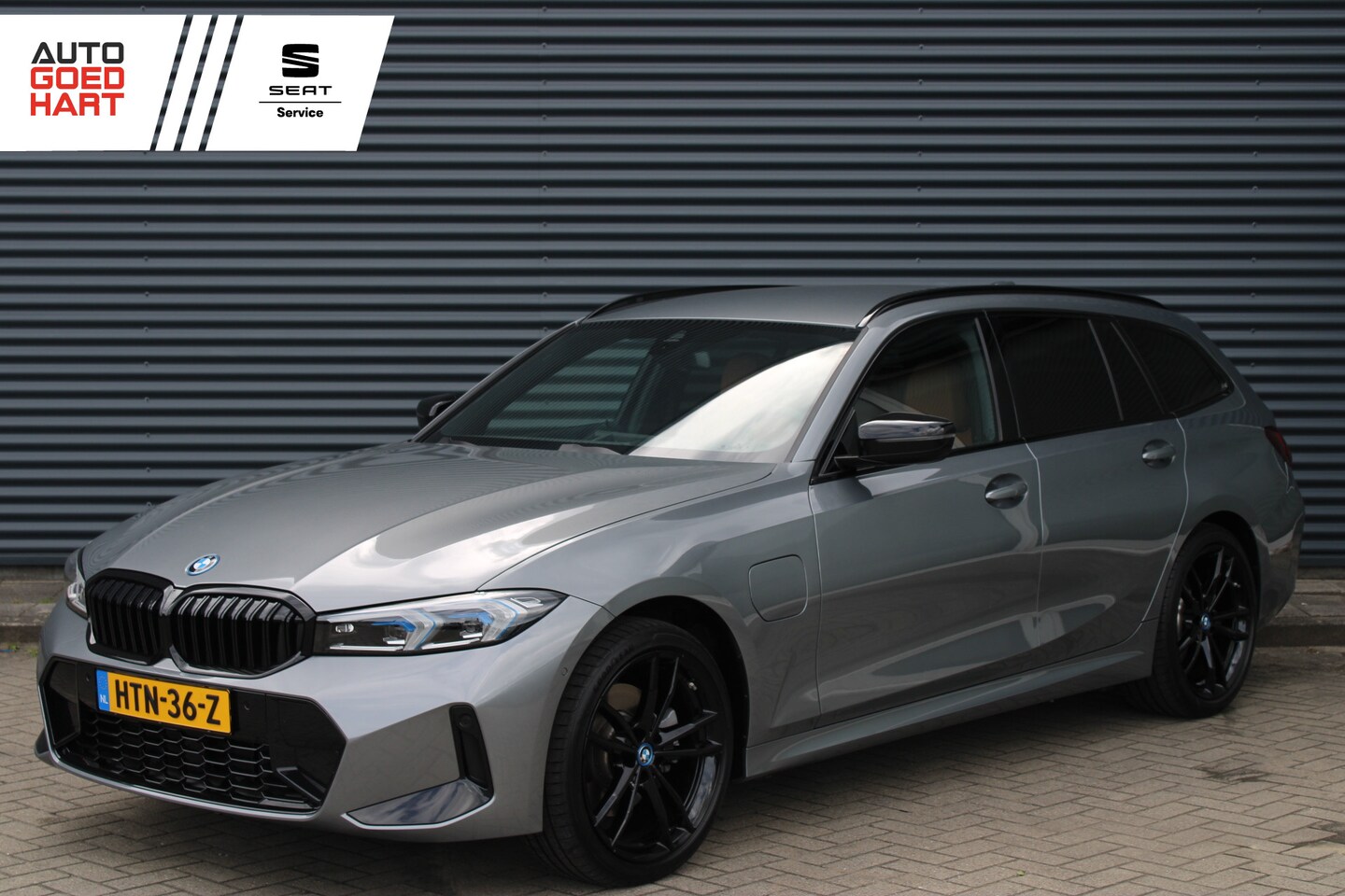 BMW 3-serie Touring - 330e M-Sport Leer Head-Up Elektr.-Trekhaak - AutoWereld.nl