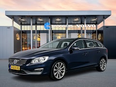 Volvo V60 - T3 Momentum | 19" | Trekhaak | Parkeersensoren | Navigatie | Climate control