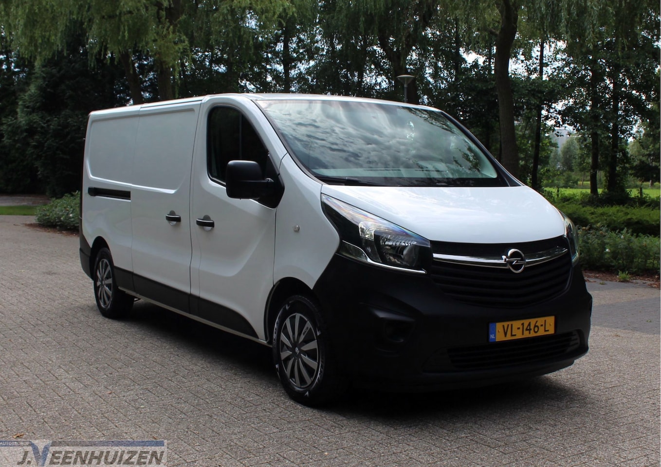 Opel Vivaro - 1.6 CDTI L2H1 Selection Bj 15 AIRCO  Nieuwe APK - AutoWereld.nl