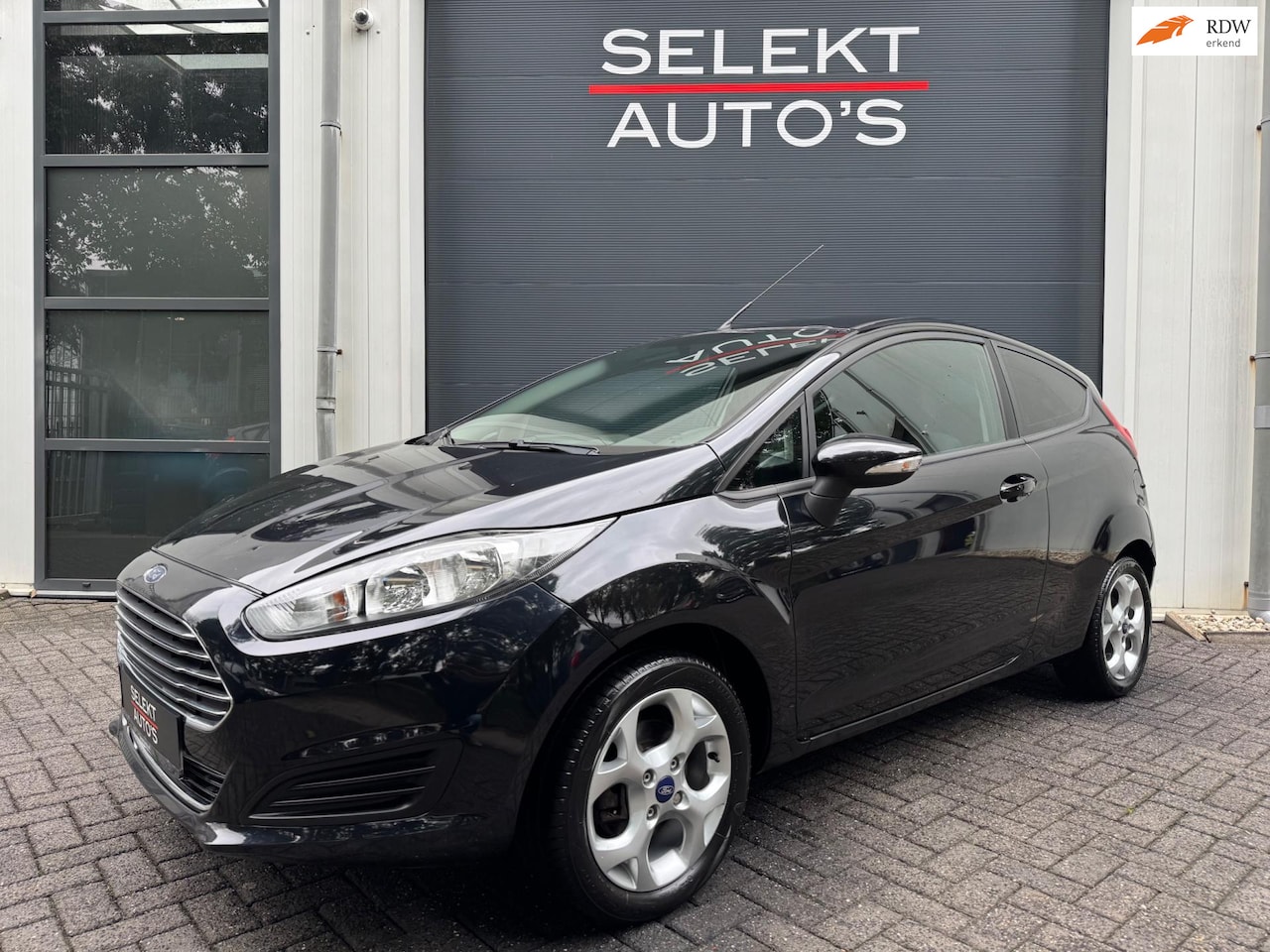 Ford Fiesta - 1.25 Titanium 82 Pk Airco/Stoelverwarming/AUX/3-Deurs/Elekt Ramen/Elekt Spiegels/USB/15 In - AutoWereld.nl