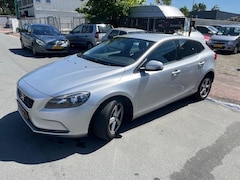 Volvo V40 - 1.6 D2 Kinetic Airco Parksensor Nette auto