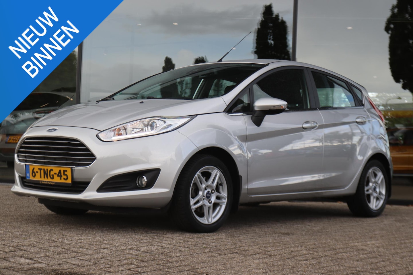 Ford Fiesta - 1.0 ECOBOOST TITANIUM AUT. ORIG. NL NAP | NAVI | CRUISE | VOORRUITVERW. | CLIMATE | BLUETO - AutoWereld.nl