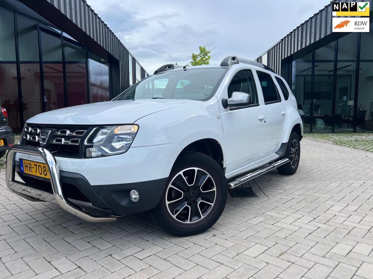 Dacia Duster - 1.2 TCe 4x2 Prestige Airco Leer Navi Cruise NL Auto NAP - AutoWereld.nl