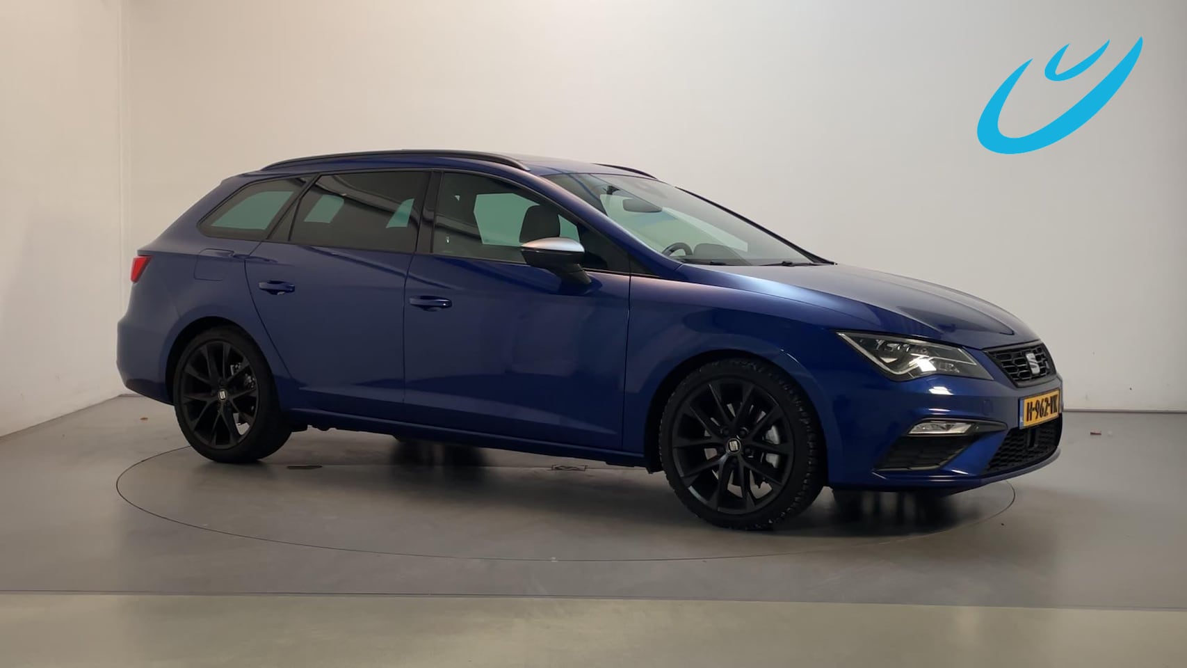 SEAT Leon ST - 1.5 TSI 150pk DSG FR Ultimate Edition Black Panoramadak Virtual Cockpit Camera Stoelverwar - AutoWereld.nl