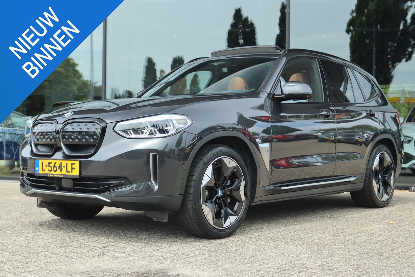 BMW iX3 - HIGH EXECUTIVE 80KWH SHADOW LINE | HUD | PANO | TREKHAAK | LEDER | FULL LED | 360 CAMERA | - AutoWereld.nl