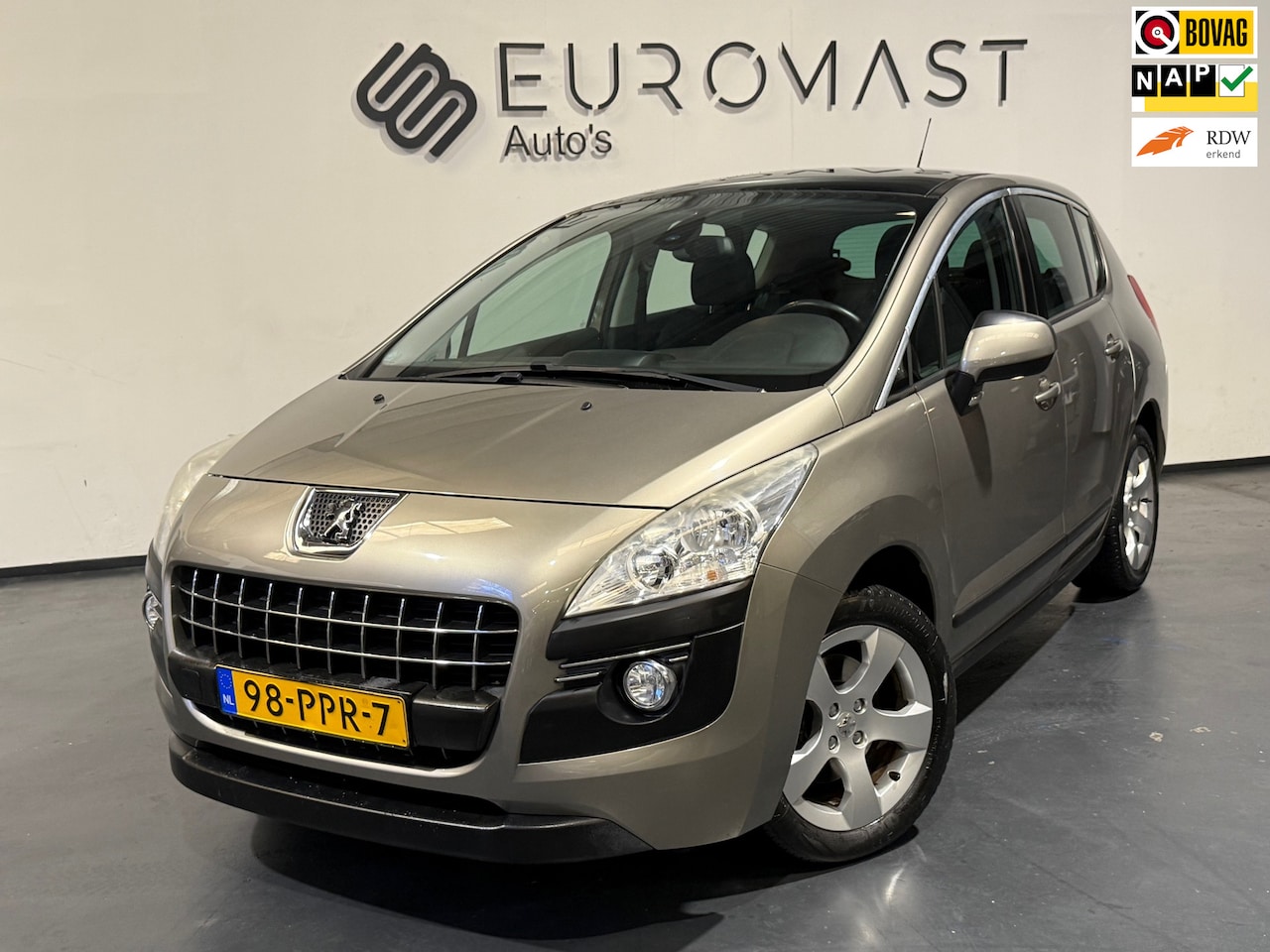 Peugeot 3008 - 1.6 THP ST Panoramadak Navi Airco Cruise Pdc Trekhaak Nieuwe Apk - AutoWereld.nl