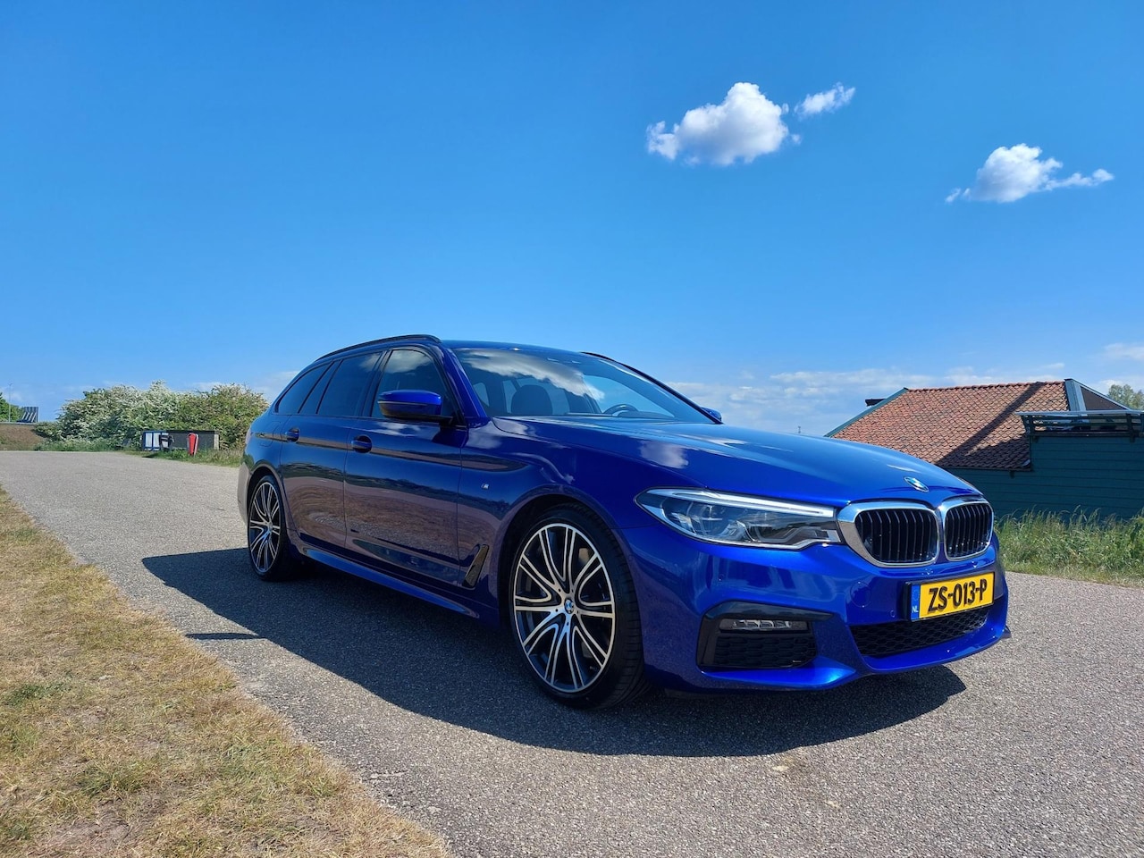 BMW 5-serie Touring - 540i xDrive High Executive. M- SPORTPAKKET. - AutoWereld.nl