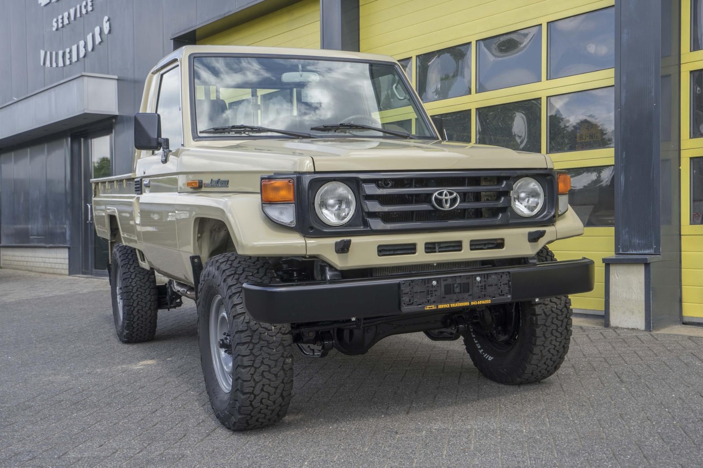 Toyota Land Cruiser - HZJ 79 4.2 Diesel NIEUWSTAAT! - AutoWereld.nl