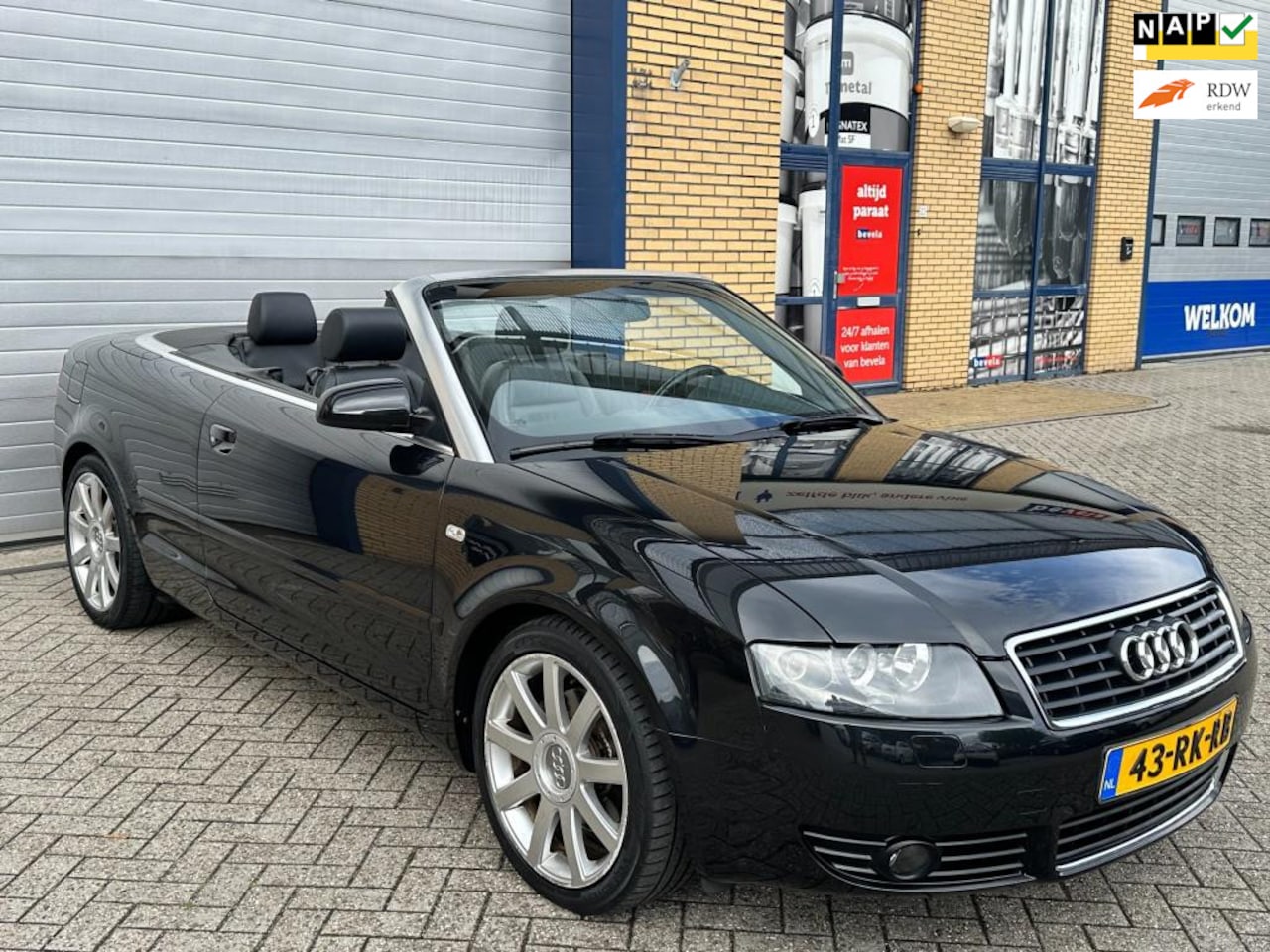 Audi A4 Cabriolet - 2.4 V6 Pro Line cabriolet, leder, lichtmetaal, automaat, pdc, apk, v6, airco, inruil mogel - AutoWereld.nl