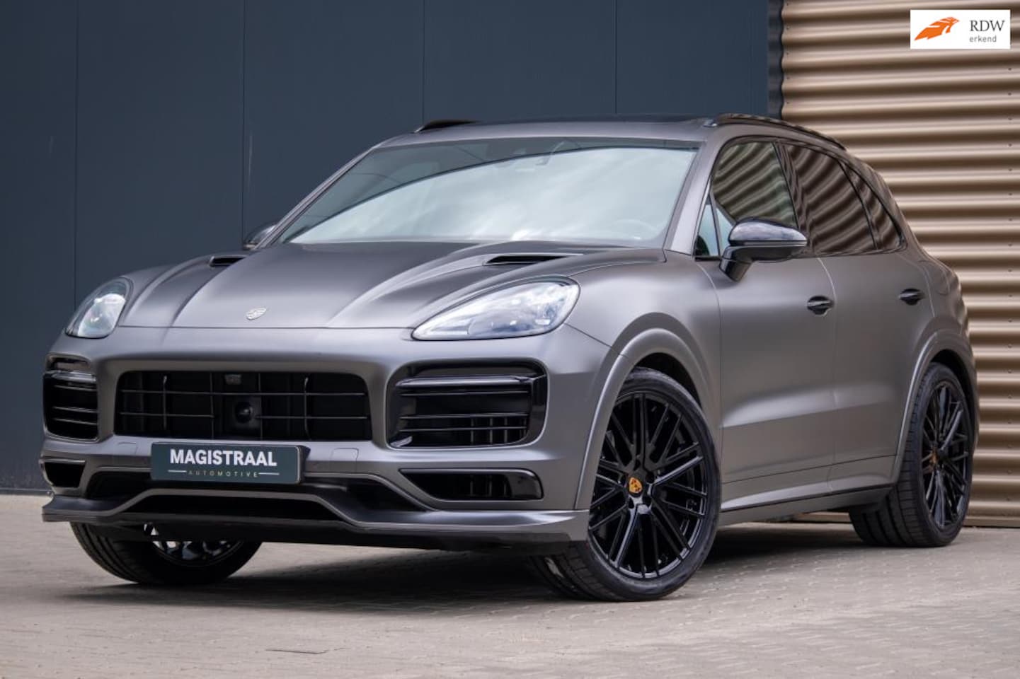 Porsche Cayenne - 3.0 E-Hybrid | Techart | PPF | Pano | Bose | Memory | Stoelverwarming/Verkoeling - AutoWereld.nl