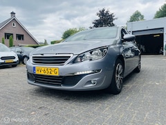 Peugeot 308 SW - 1.2 PureTech Style Pano-dak / Audio / Camera / LM / Led