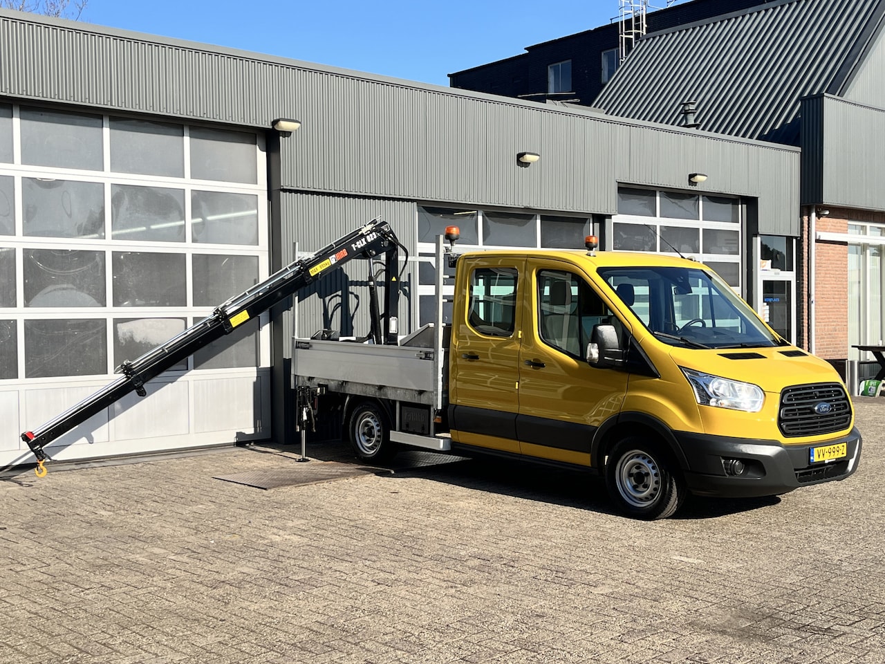 Ford Transit - 310 2.2 TDCI L3 126pk Laadkraan Hiab 023 T3 Airco Dubbele cabine Trekhaakhaak 2800kg Open - AutoWereld.nl