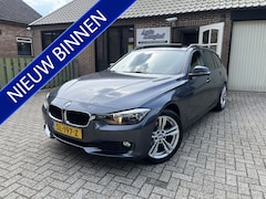 BMW 3-serie Touring - 318d xDrive Executive Panodak Leer
