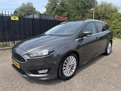 Ford Focus Wagon - 1.0 Titanium Edition Navi/Clima/Cruise/PDC/LMV