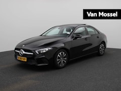 Mercedes-Benz A-klasse - 180 Business Solution Automaat | Apple/Android Play | Camera | Cruise | Keyless | Panorama