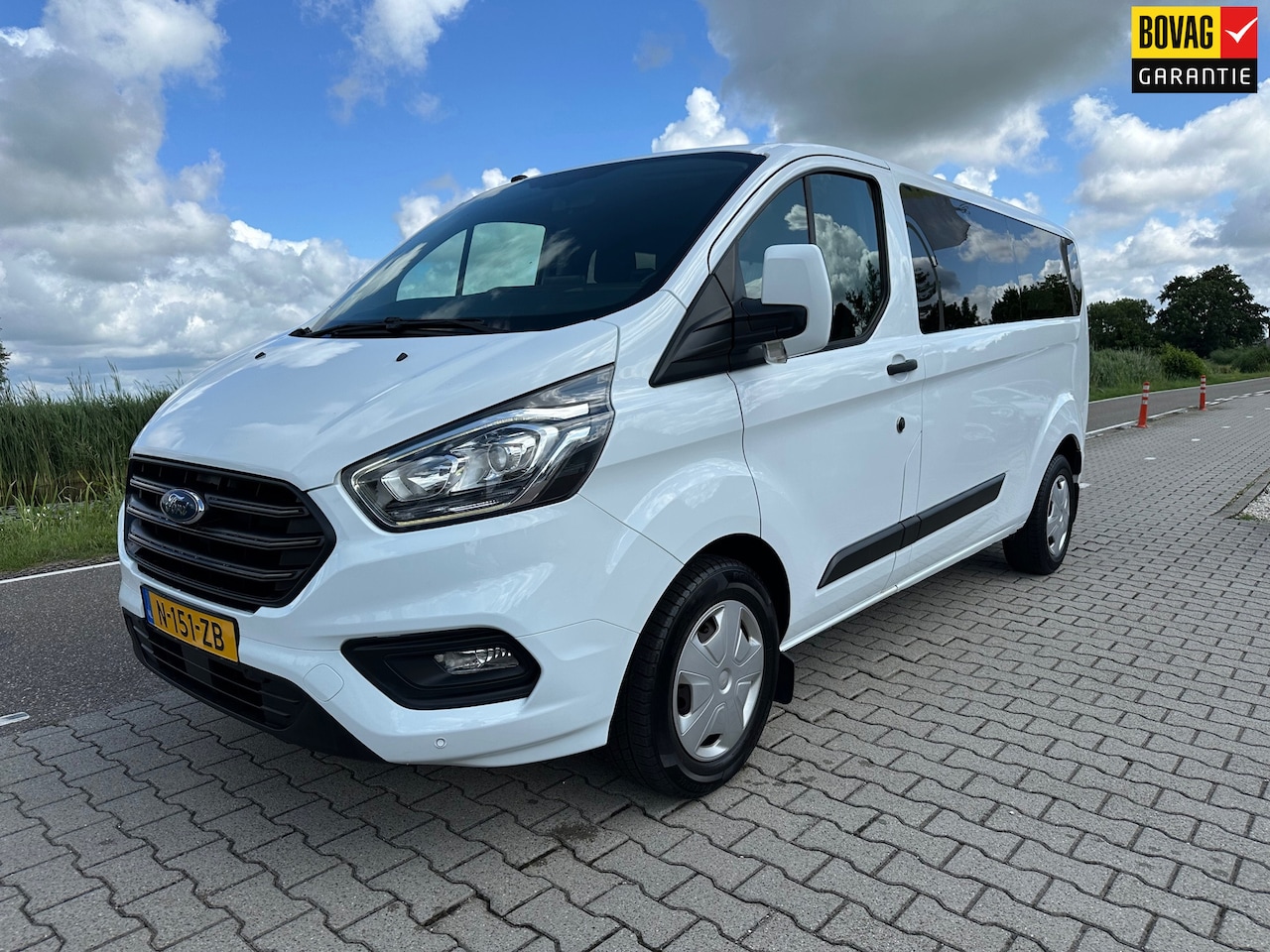 Ford Transit Custom Tourneo - 310 2.0 TDCI L1H1 Titanium 310 2.0 TDCI L1H1 Titanium, Carplay, Trekhaak, Climatcontrol, Cruisecontrol, - AutoWereld.nl