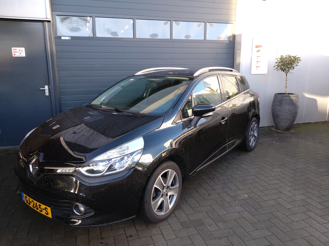 Renault Clio Estate - 1.5 dCi ECO Night&Day Trekhaak, Allseason banden, NW Distributie, NL Auto! - AutoWereld.nl
