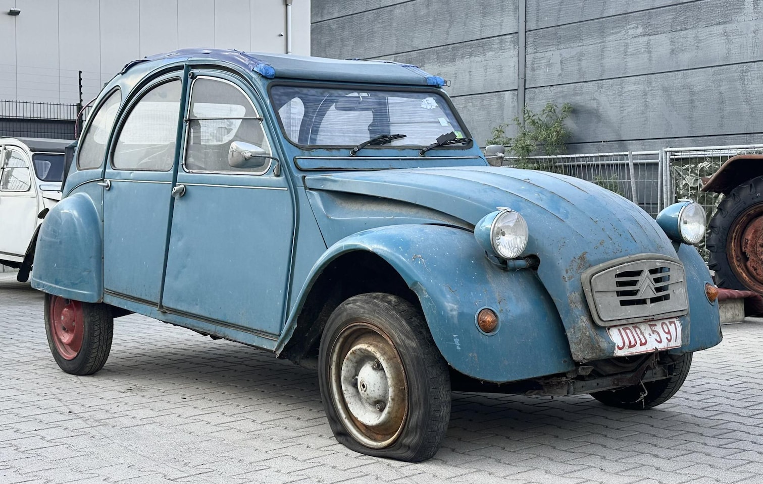 Citroën 2 CV - 2CV6 schuurvondst/Barnfind - AutoWereld.nl