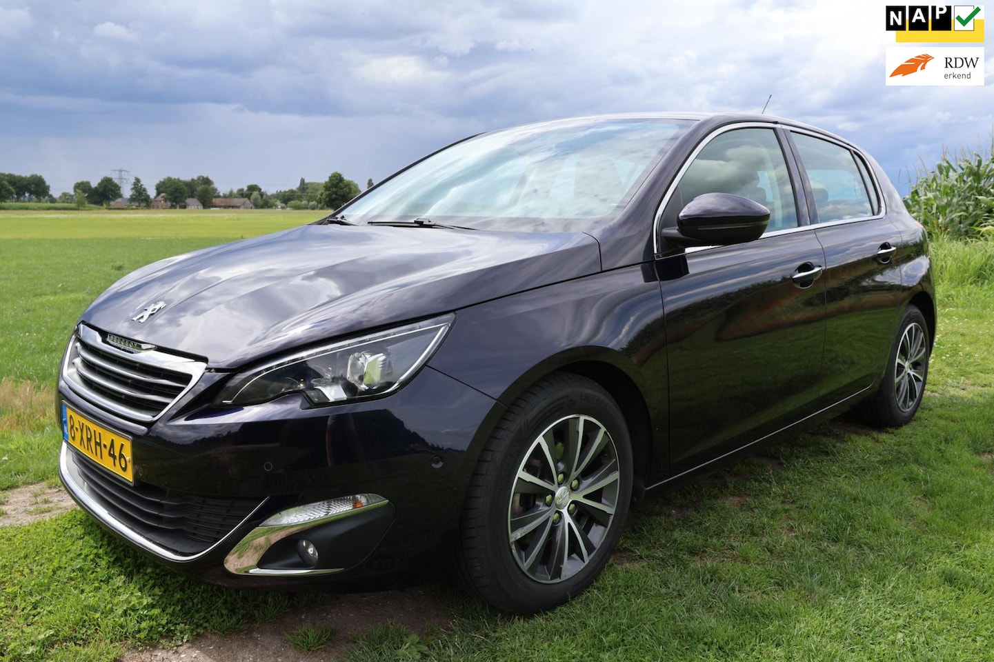 Peugeot 308 - 1.2 e-THP Allure|Automaat|Trekhaak|BTW-auto|Parkeercamera|Keyless|NL-Auto-NAP|Goed onderho - AutoWereld.nl