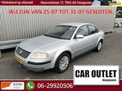Volkswagen Passat - 2.0 Comfortline Clima, CC, Pioneer USB/Bluetooth Audio, Trekh, nw. APK – Inruil Mogelijk –