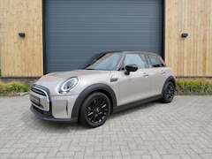 MINI Cooper - 1.5 Classic automaat *Carplay *Unieke kleur *5d