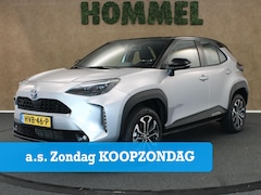Toyota Yaris Cross - 1.5 Hybrid Bi-Tone Plus - PARKEERSENSOREN VOOR/ACHTER - KEYLESS ENTRY/START - VOORSTOELEN