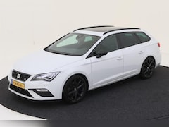 SEAT Leon Sportstourer - Leon 1.5 TSI 150PK Pano Virtual Trekhaak Black edition