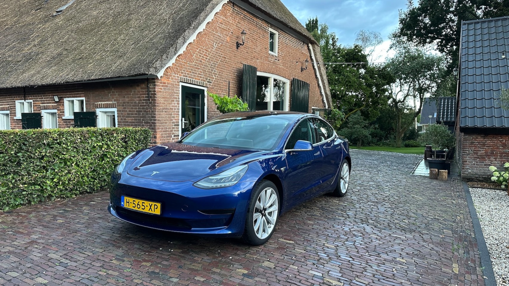 Tesla Model 3 - Standard RWD Plus TREKHAAK AFNEEMBAAR - AutoWereld.nl