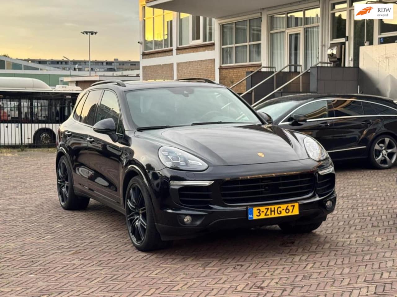 Porsche Cayenne - 3.0 S E-Hybrid Met mooie opties - AutoWereld.nl