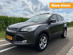 Ford Kuga - 1.5 TITANIUM / AUTOMAAT / PANORAMA / BOMVOL