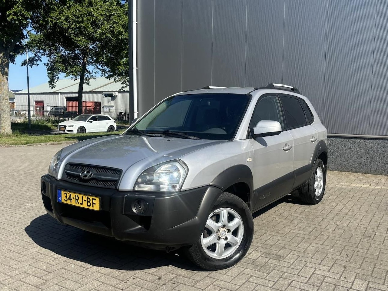Hyundai Tucson - 2.0i Dynamic Jaar Apk / Cruise - AutoWereld.nl