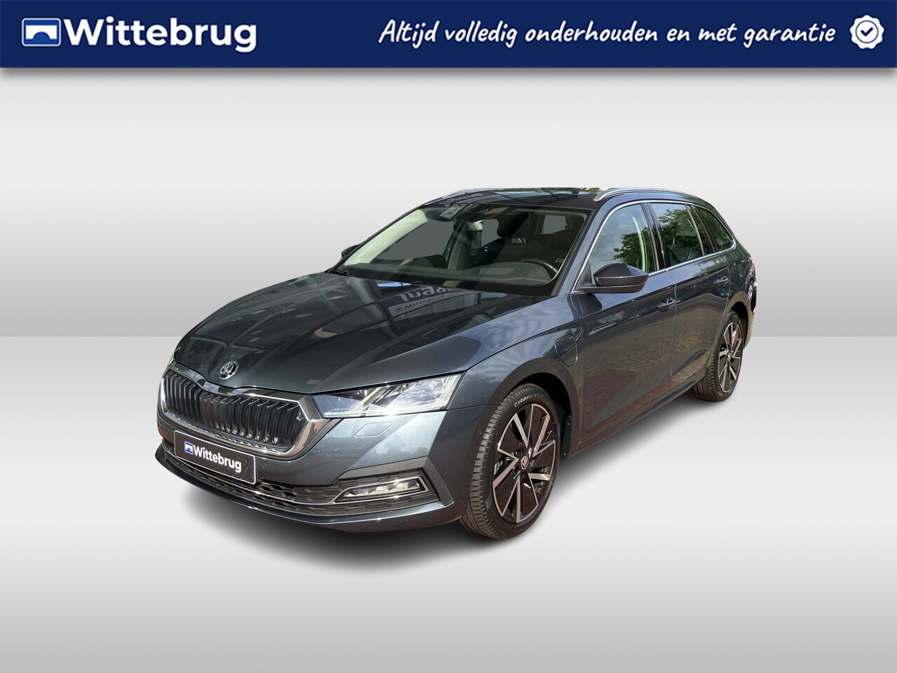 Skoda Octavia Combi - 1.4 TSI iV PHEV Business Edition Plus / Panoramadak / LED Koplampen / Standkachel / Head-u - AutoWereld.nl